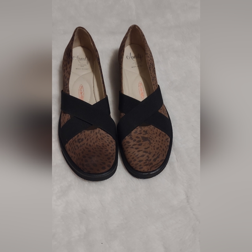 Rangoni Brown and Black Flats Comfortable Slip-On Loafers